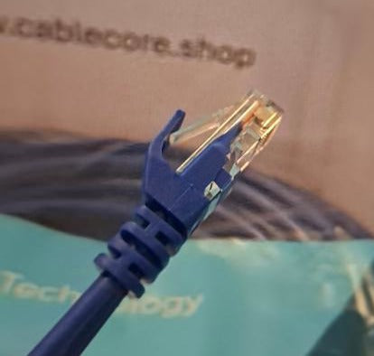 Xenta Cat6 Network Cable 10m Blue – RJ45 Socket – 10 Pack Wholesale Job Lot